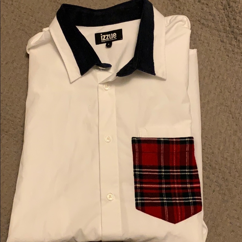Izzue white sportshirt with contrast collar/pocket